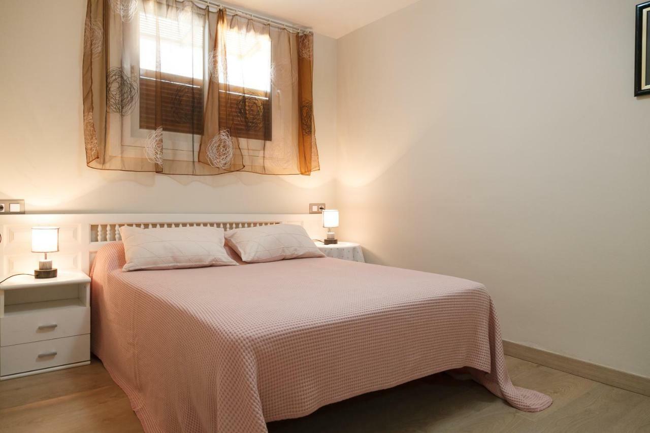 Uhc Acantilados Family Apartments Салоу Екстериор снимка