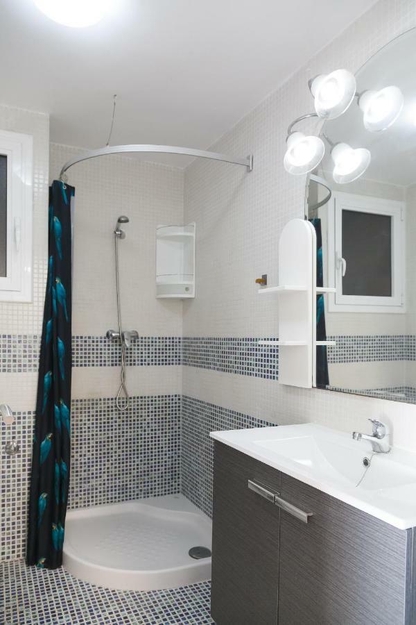 Uhc Acantilados Family Apartments Салоу Екстериор снимка