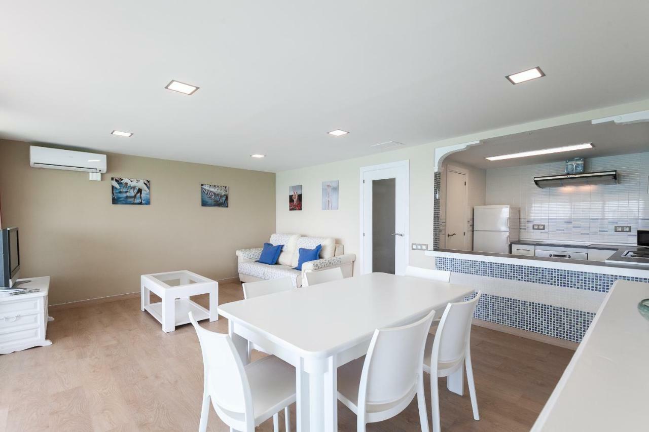 Uhc Acantilados Family Apartments Салоу Екстериор снимка